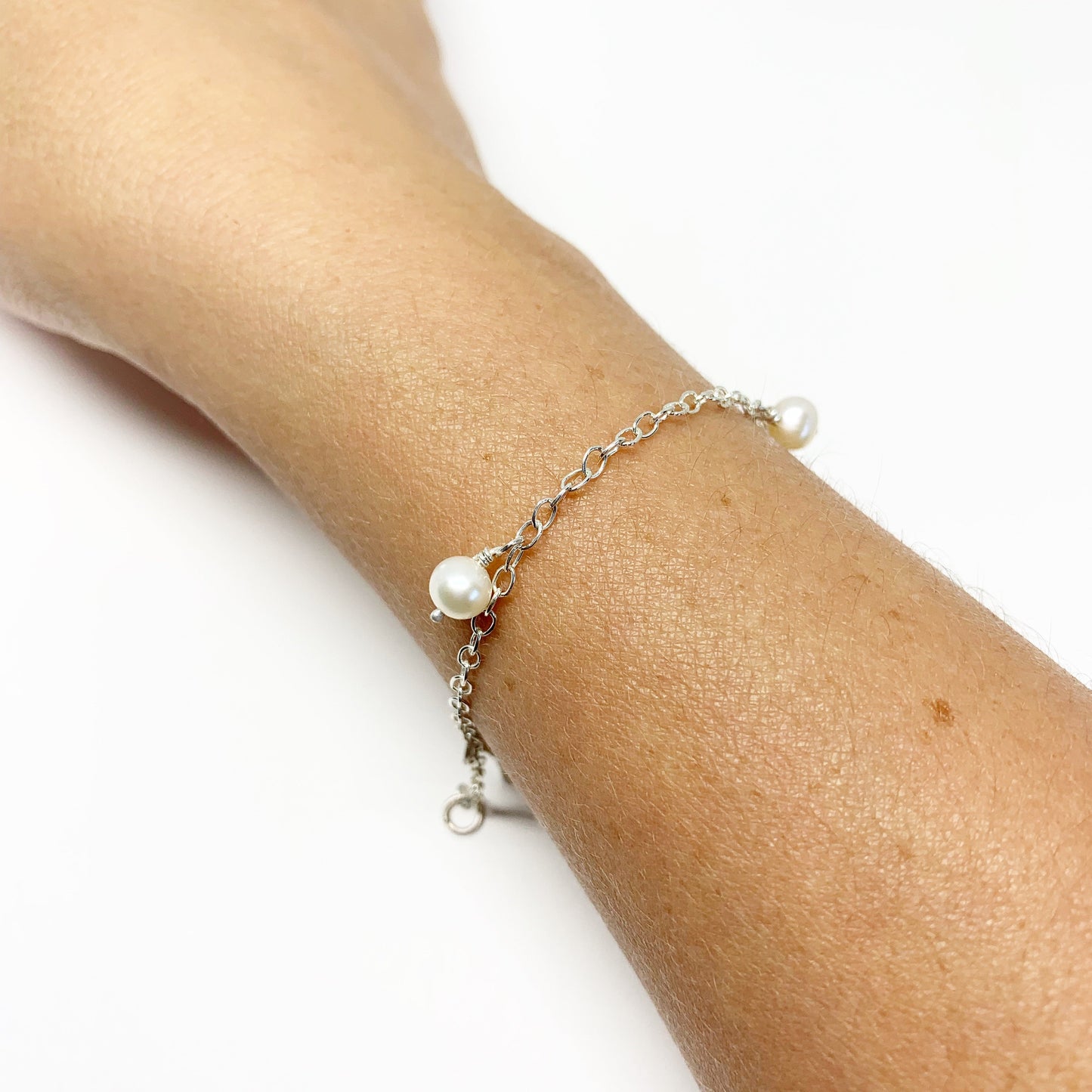 White Pearl Bracelet-1